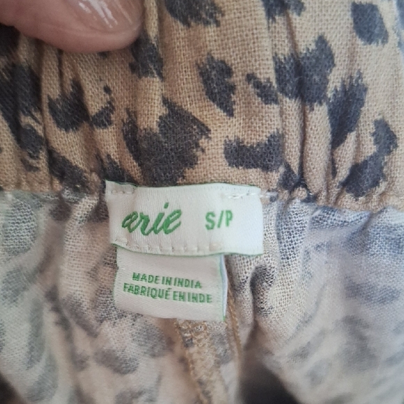 Aerie Leopard Print Cargo Jogger Pants - Picture 6 of 8